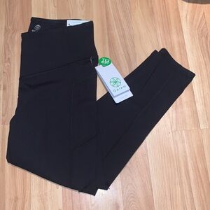 Gaiam | OM high rise Pocket Capri New